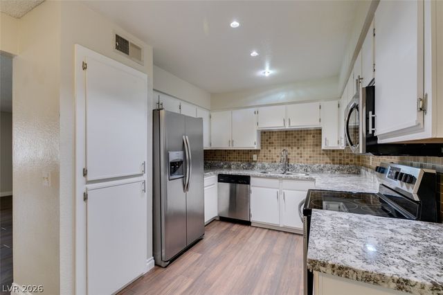 3151 Soaring Gulls Drive 2167, Las Vegas, NV 89128