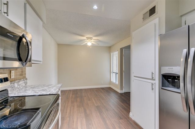 3151 Soaring Gulls Drive 2167, Las Vegas, NV 89128