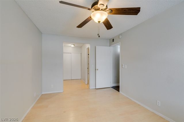 3151 Soaring Gulls Drive 2167, Las Vegas, NV 89128