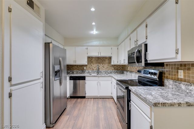 3151 Soaring Gulls Drive 2167, Las Vegas, NV 89128