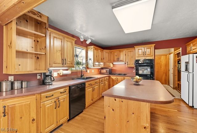 3254 Cherie Cercle, Cuyahoga Falls, OH 44223