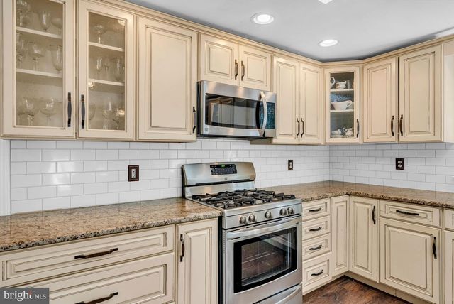 126 S MAIN ST, Allentown, NJ 08501