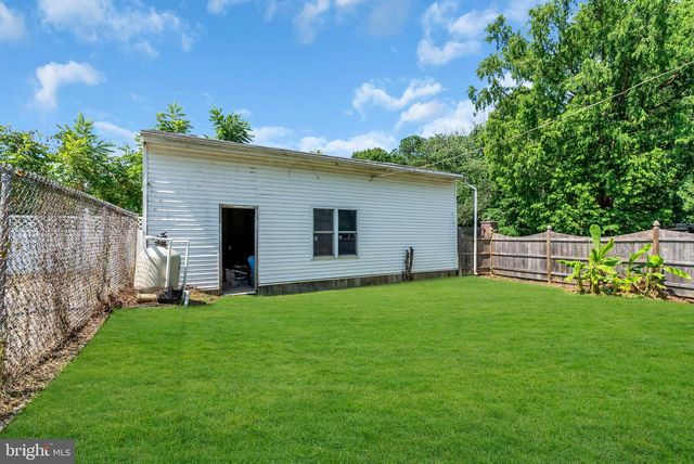 126 S MAIN ST, Allentown, NJ 08501