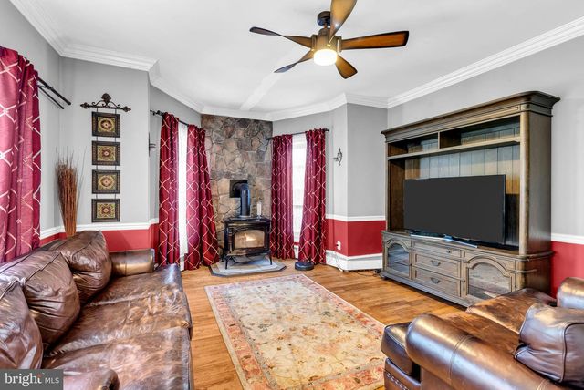 126 S MAIN ST, Allentown, NJ 08501