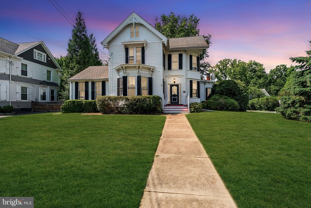 126 S MAIN ST, Allentown, NJ 08501