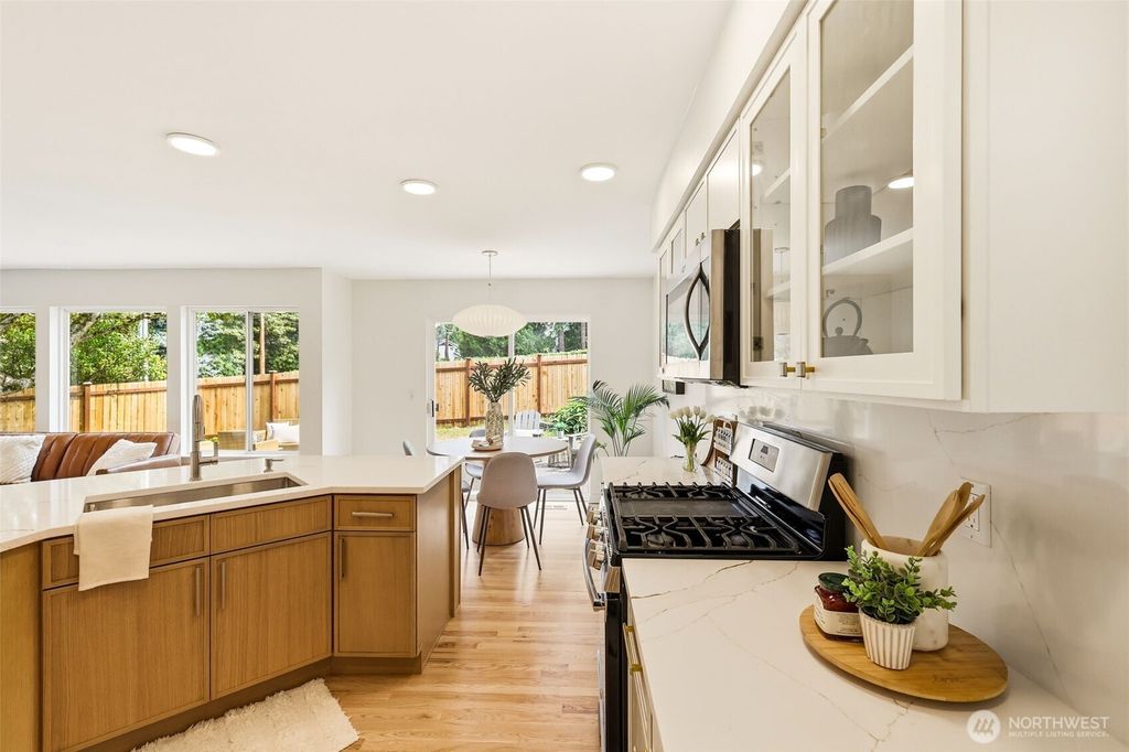 Image 18 of property listing at 7703 NE 167th Street, Kenmore, WA 98028