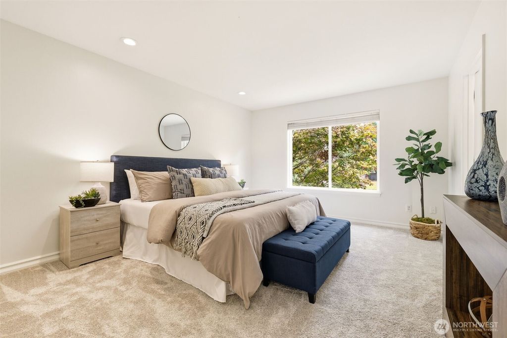 Image 28 of property listing at 7703 NE 167th Street, Kenmore, WA 98028