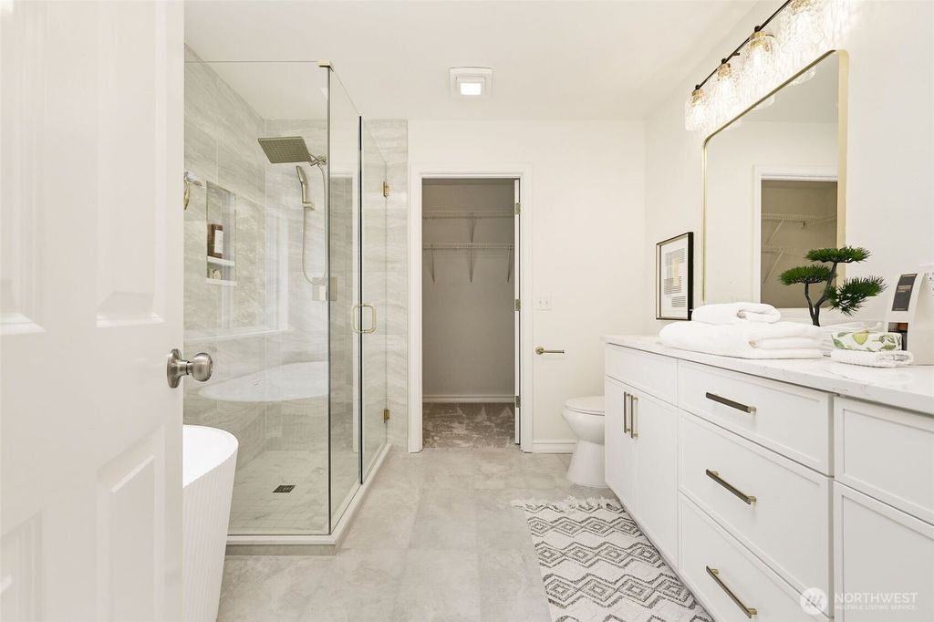 Image 31 of property listing at 7703 NE 167th Street, Kenmore, WA 98028