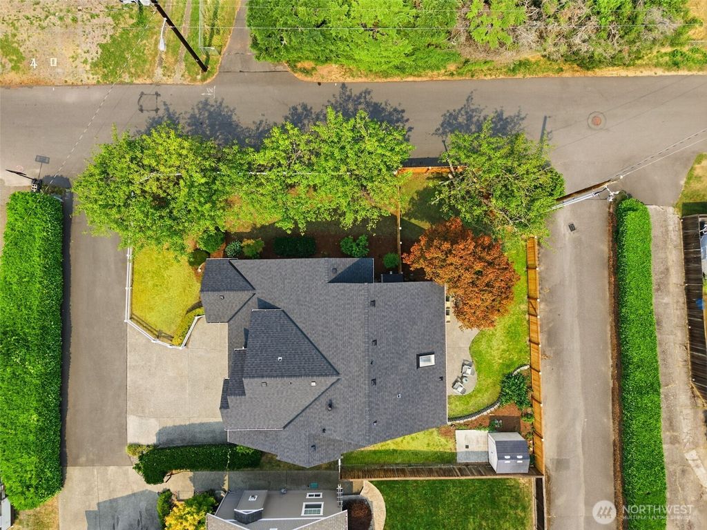 Image 39 of property listing at 7703 NE 167th Street, Kenmore, WA 98028