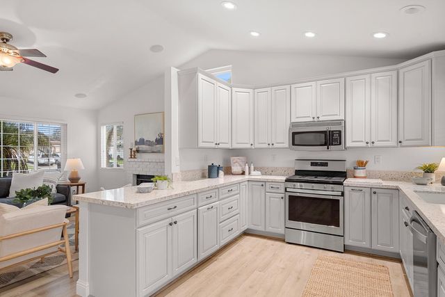 214 N Cinnamon Dr, Galt, CA 95632