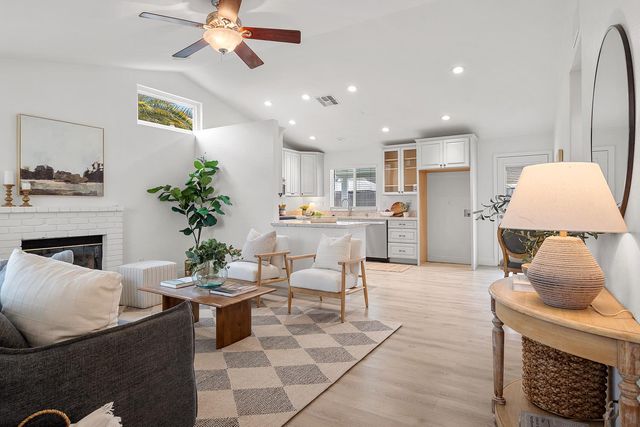 214 N Cinnamon Dr, Galt, CA 95632