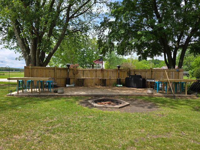 3020 E 200 S, Knox, IN 46534