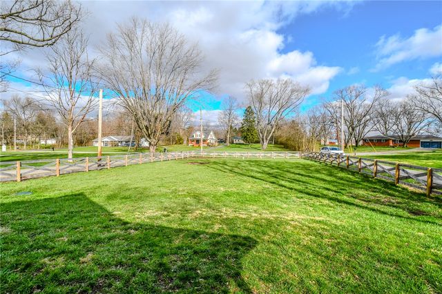 631 Kramer Road, Springfield, OH 45505