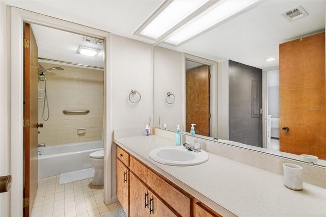 29300 BAY HOLLOW DRIVE 3250, Wesley Chapel, FL 33543