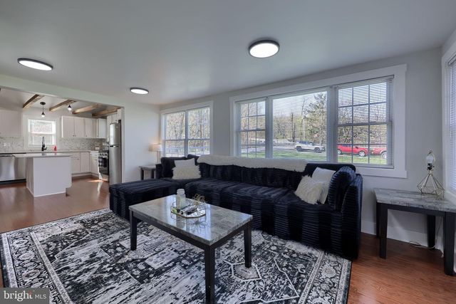 6200 OLD CARLISLE RD, Dover, PA 17315