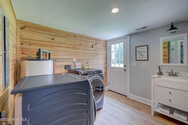 151 Pansy Lane, Hampstead, NC 28443