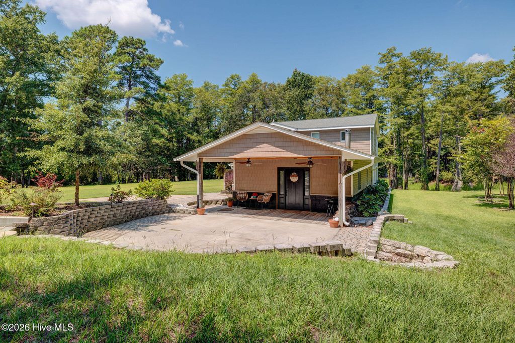 151 Pansy Lane, Hampstead, NC 28443