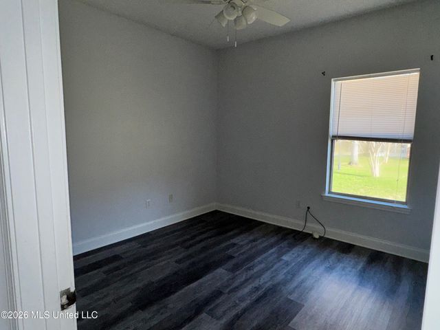 1256 Kapalama Way, Diamondhead, MS 39525