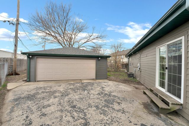 13513 Loomis Lane, Crestwood, IL 60418