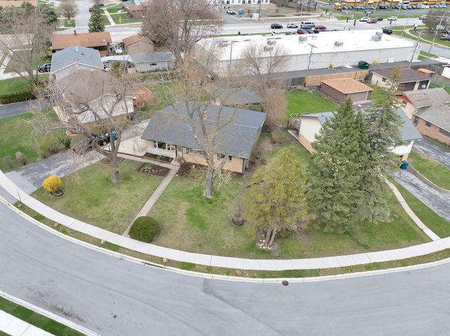 13513 Loomis Lane, Crestwood, IL 60418