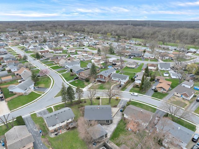 13513 Loomis Lane, Crestwood, IL 60418