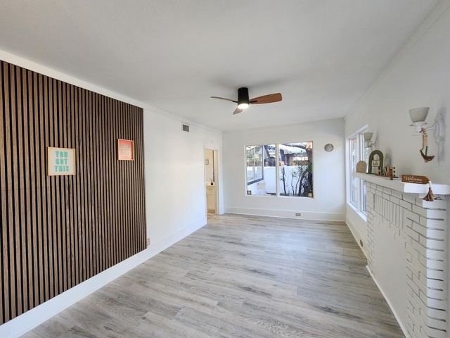1311 11TH AVENUE S, St Petersburg, FL 33705