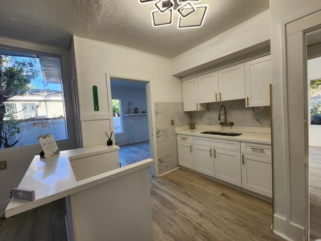 1311 11TH AVENUE S, St Petersburg, FL 33705