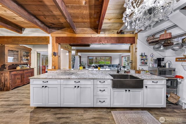 3772 E Hoff Road, Everson, WA 98247