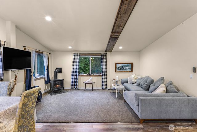 3772 E Hoff Road, Everson, WA 98247