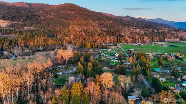 3772 E Hoff Road, Everson, WA 98247