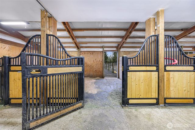 3772 E Hoff Road, Everson, WA 98247