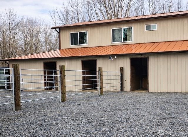 3772 E Hoff Road, Everson, WA 98247