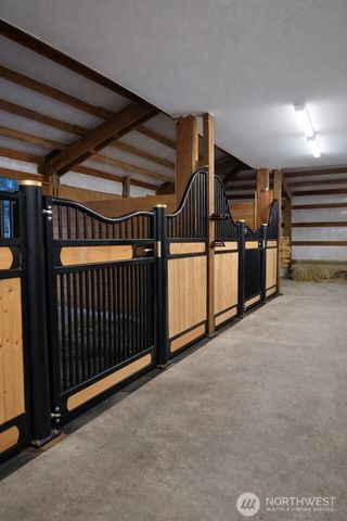 3772 E Hoff Road, Everson, WA 98247