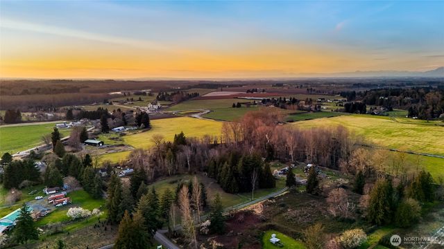 3772 E Hoff Road, Everson, WA 98247