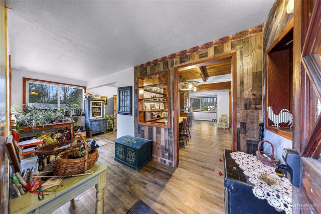 3772 E Hoff Road, Everson, WA 98247