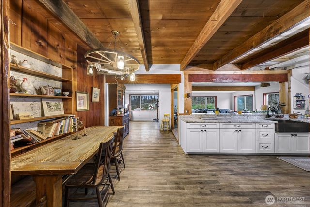 3772 E Hoff Road, Everson, WA 98247