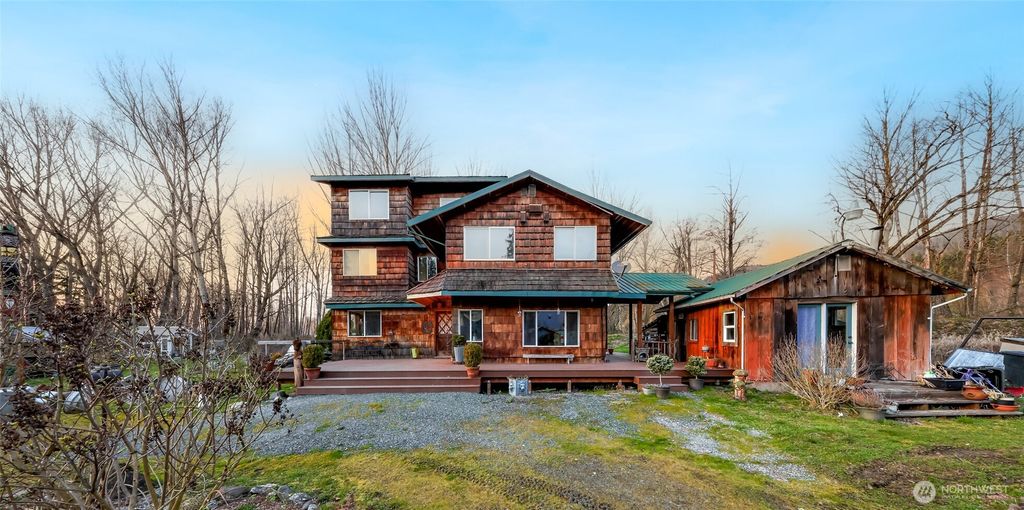 3772 E Hoff Road, Everson, WA 98247