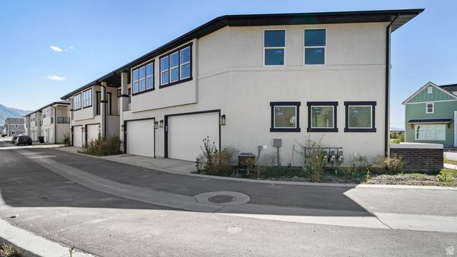 721 S HARRISON DR, Springville, UT 84663
