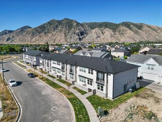 721 S HARRISON DR, Springville, UT 84663