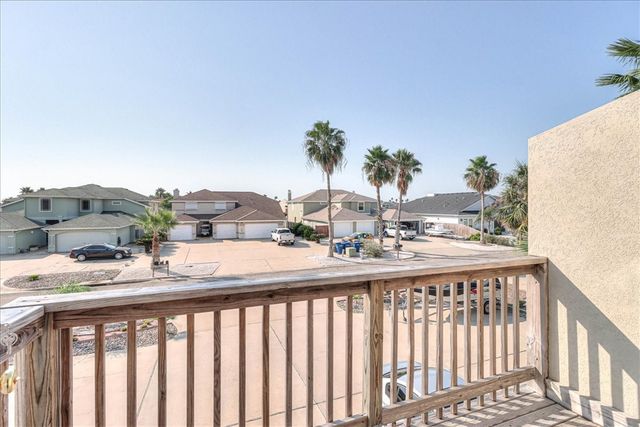 13986 Fortuna Bay Dr D, Corpus Christi, TX 78418