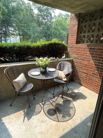72 Charles River Rd C, Waltham, MA 02453