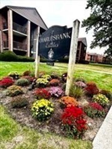 72 Charles River Rd C, Waltham, MA 02453