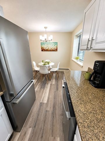 72 Charles River Rd C, Waltham, MA 02453