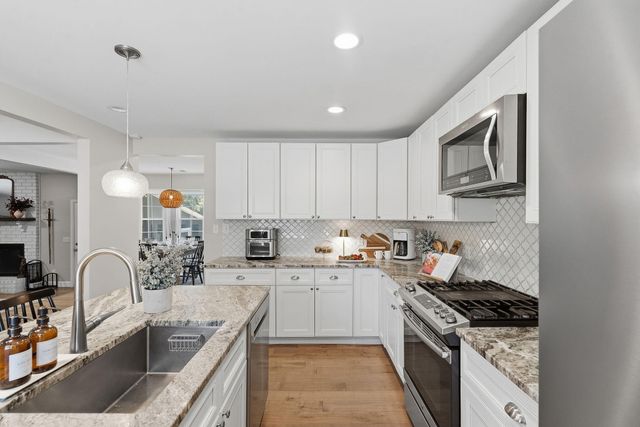 2204 Forest Lakes Boulevard, Charleston, SC 29414