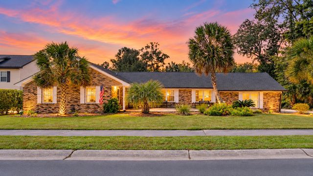 2204 Forest Lakes Boulevard, Charleston, SC 29414