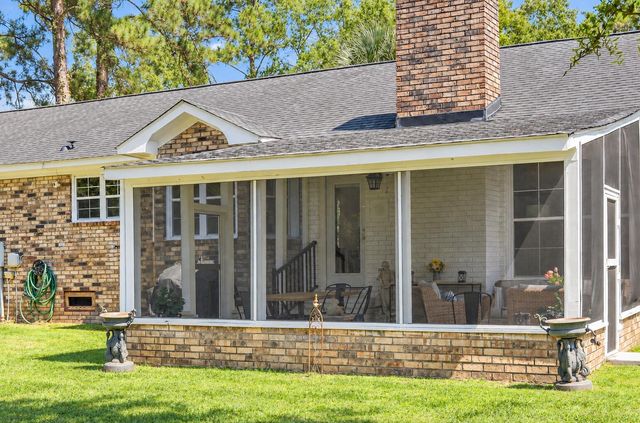 2204 Forest Lakes Boulevard, Charleston, SC 29414