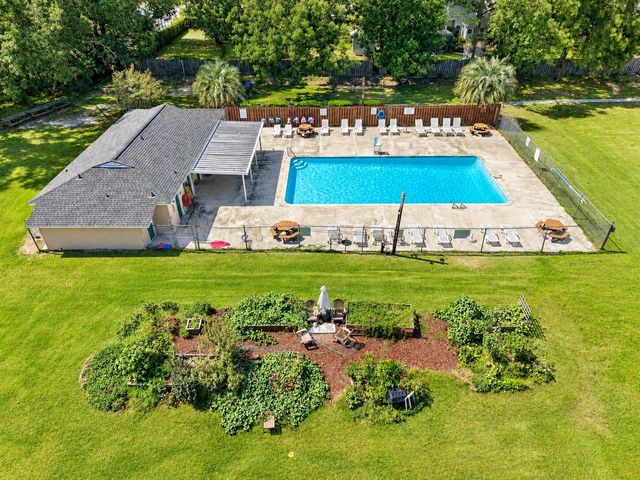 2204 Forest Lakes Boulevard, Charleston, SC 29414