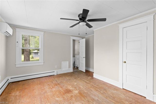 149 Beach RD, Hampton, VA 23664