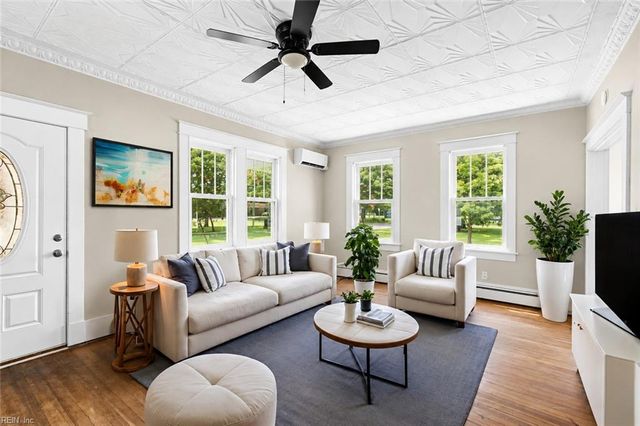 149 Beach RD, Hampton, VA 23664