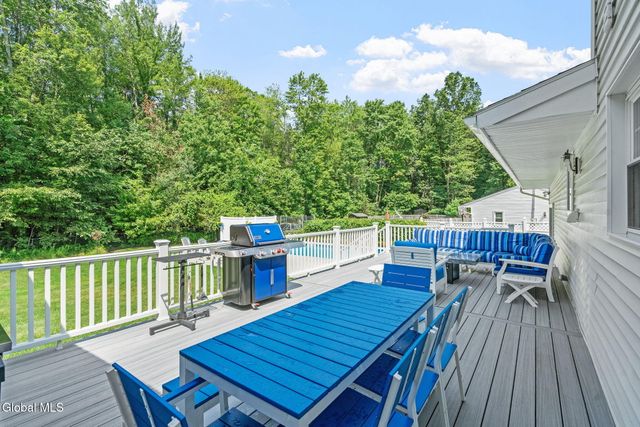 14 Linden Court, Clifton Park, NY 12065